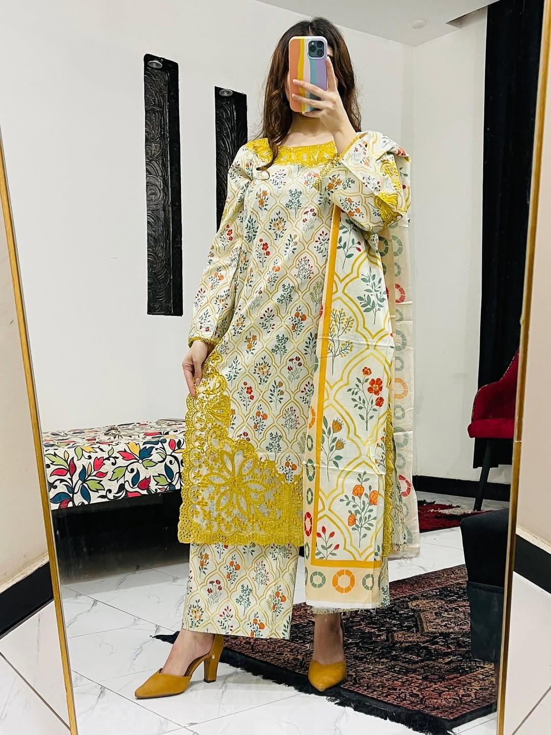 ✨Elegant Floral 3-Piece Suit with Beautiful Cutwork Embroidery✨