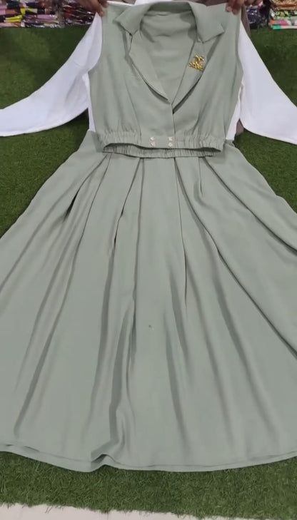 Stylish exclusive gown with Koti (solid colour)