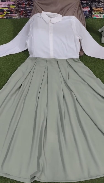 Stylish exclusive gown with Koti (solid colour)